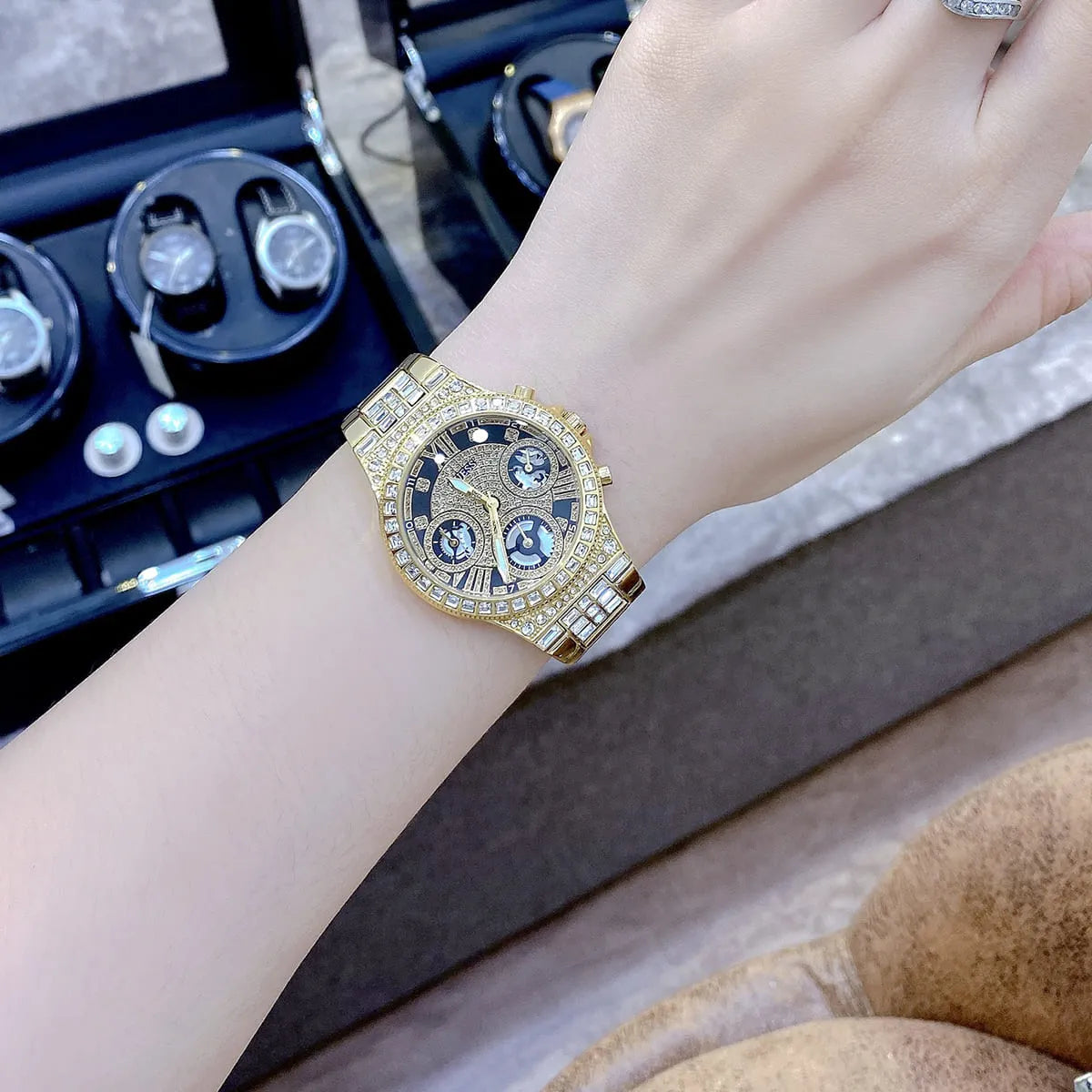 Guess Ladies Watch Moonlight GW0320L5