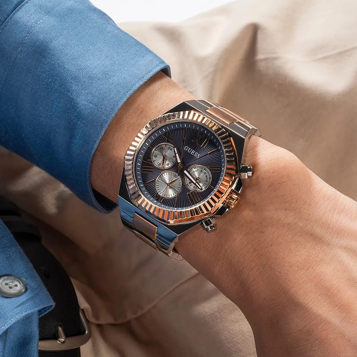 GUESS EQUITY GW0703G4 - Original