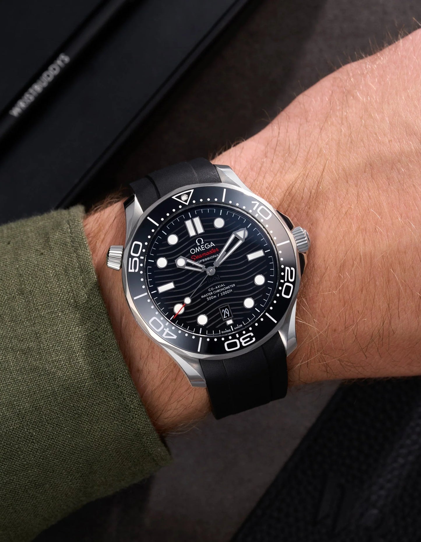 OMEGA Seamaster Diver 300M Co‑Axial Master Chronometer, Black Dial, Black Rubber Strap - Master Copy