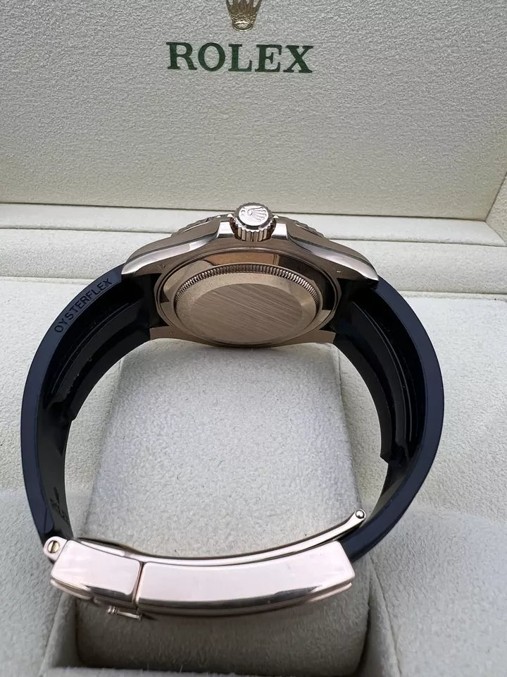 Rolex Yacht‑Master Rose Gold Black Dial Oyster Rubber - Master Copy
