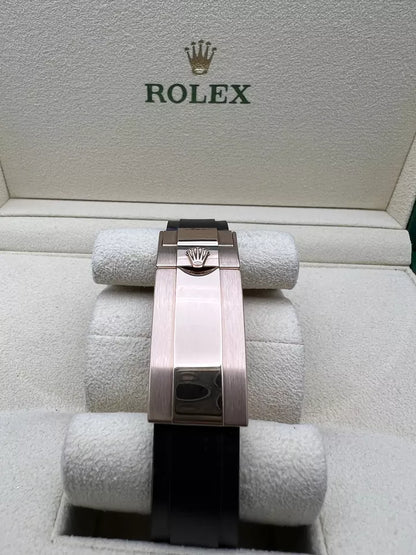 Rolex Yacht‑Master  Rose Gold Black Dial Oyster Rubber - Master Copy